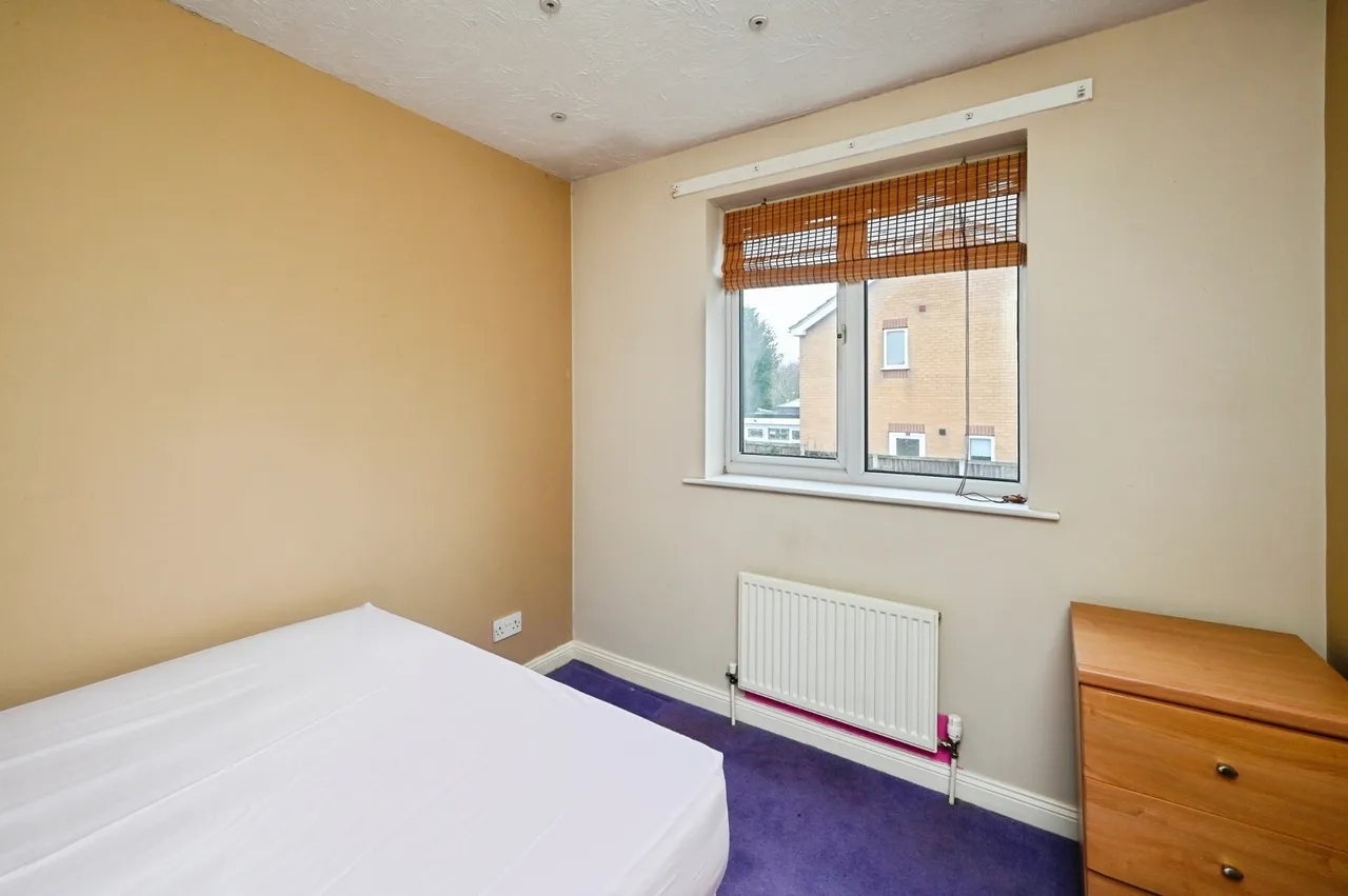 Thorpelands Avenue, Forest Town, Mansfield, Nottinghamshire, NG19, photo 11