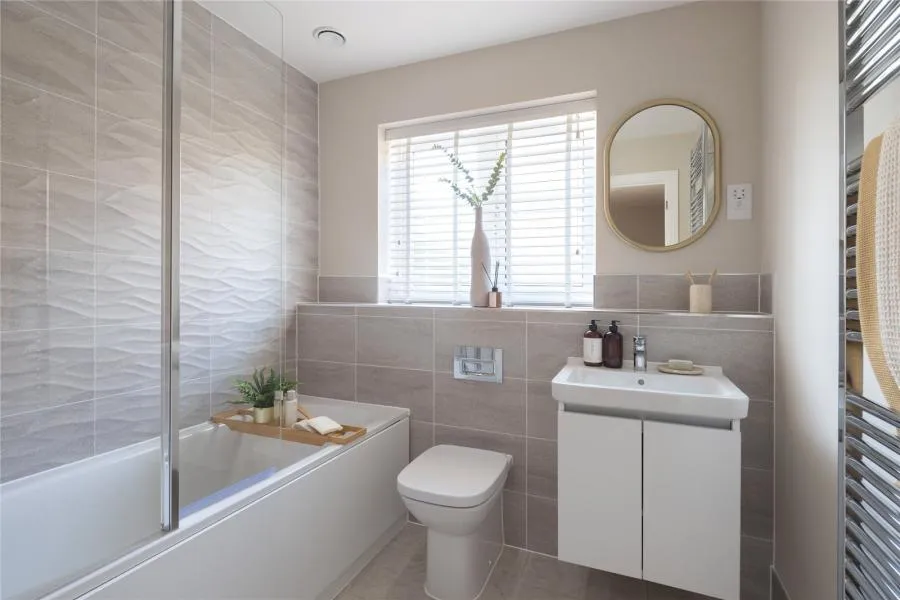 Off Worting Road, Basingstoke, RG23, photo 6