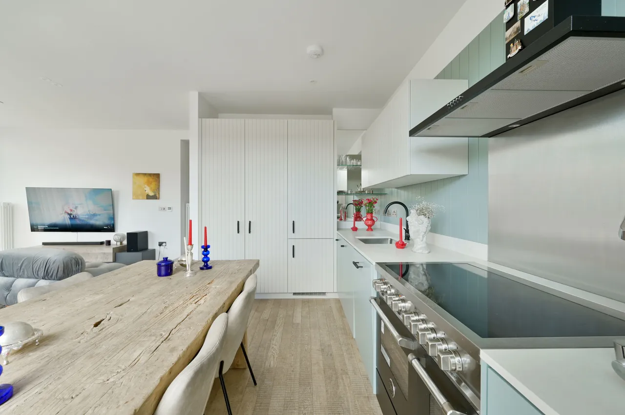 Brentford, TW8, photo 36