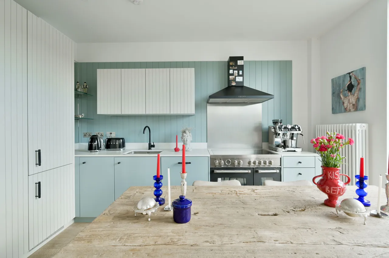 Brentford, TW8, photo 34