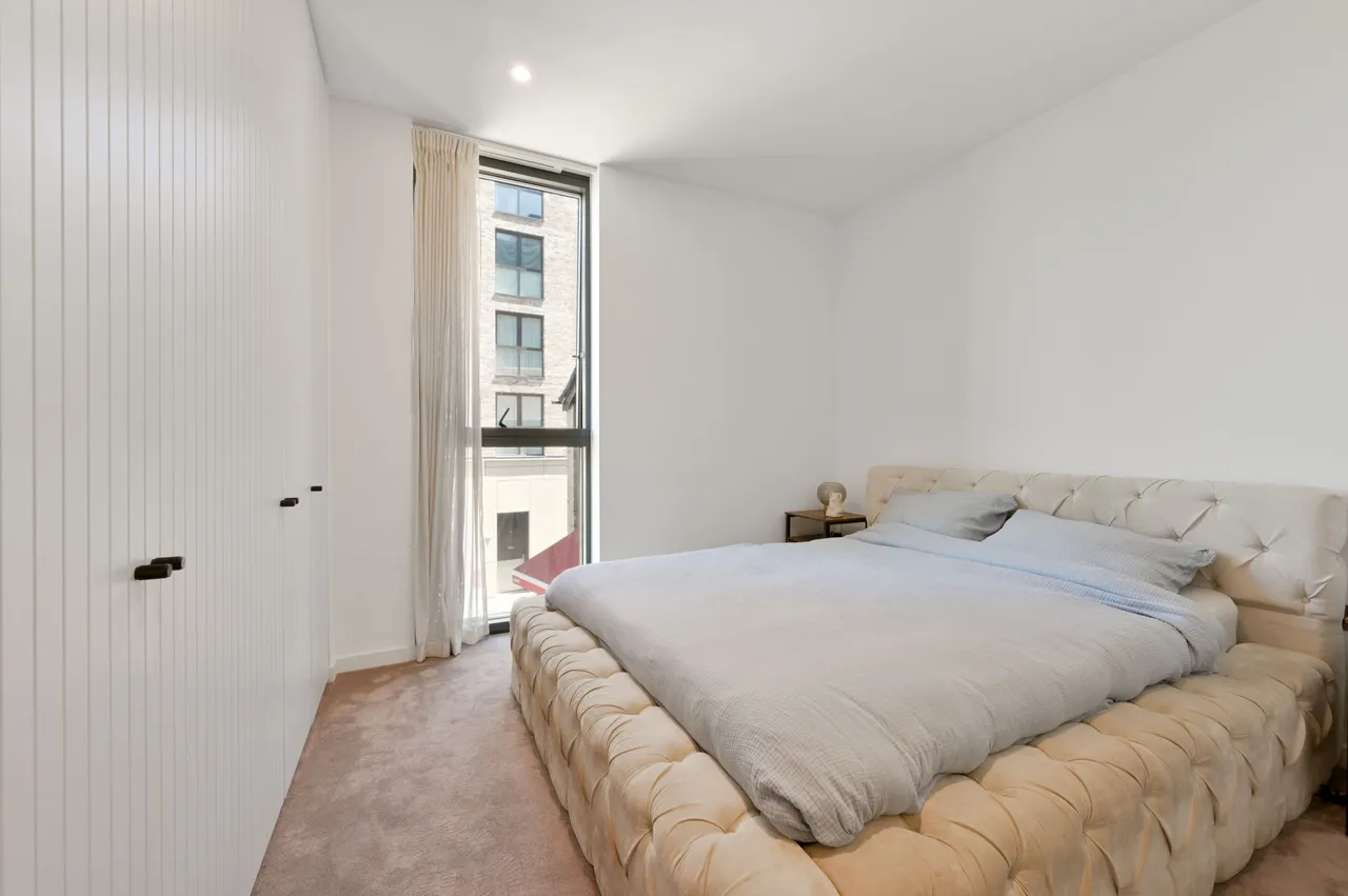 Brentford, TW8, photo 6