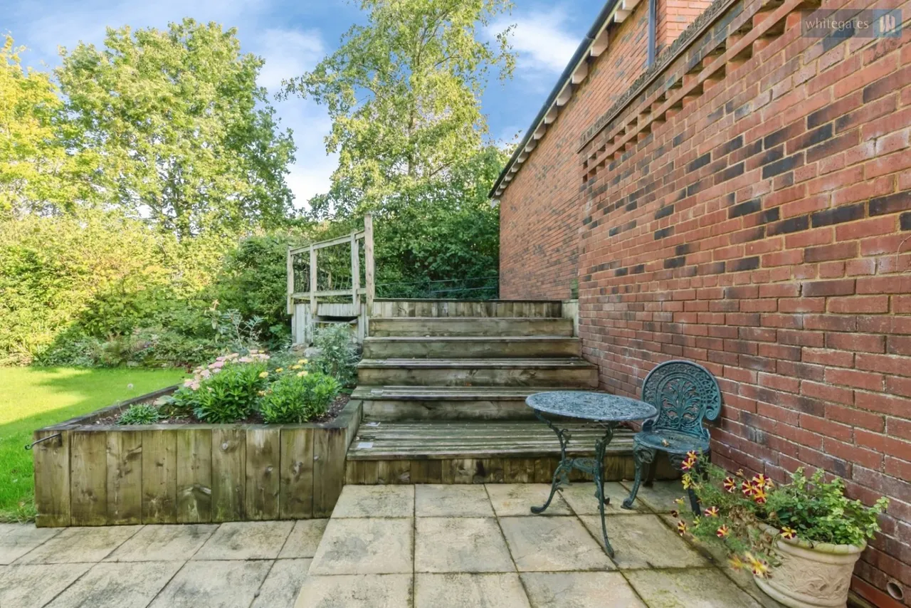 Wychwood Park, Weston, CW2, photo 37