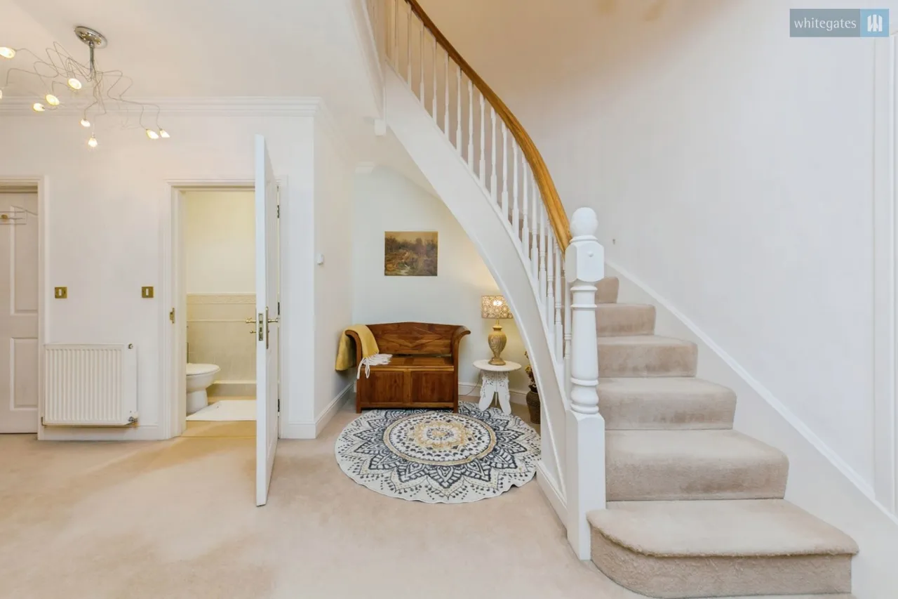 Wychwood Park, Weston, CW2, photo 5
