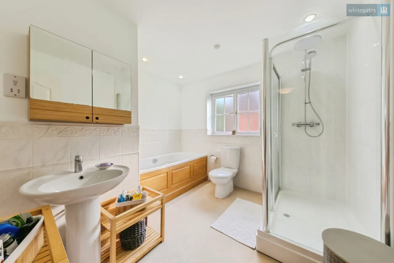 Wychwood Park, Weston, CW2, photo 20