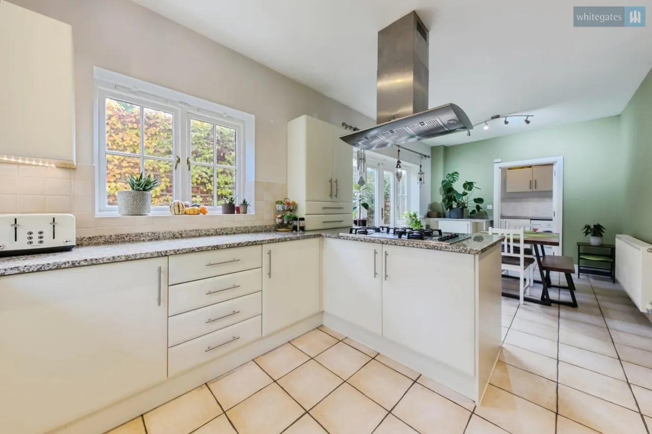 Wychwood Park, Weston, CW2, photo 14