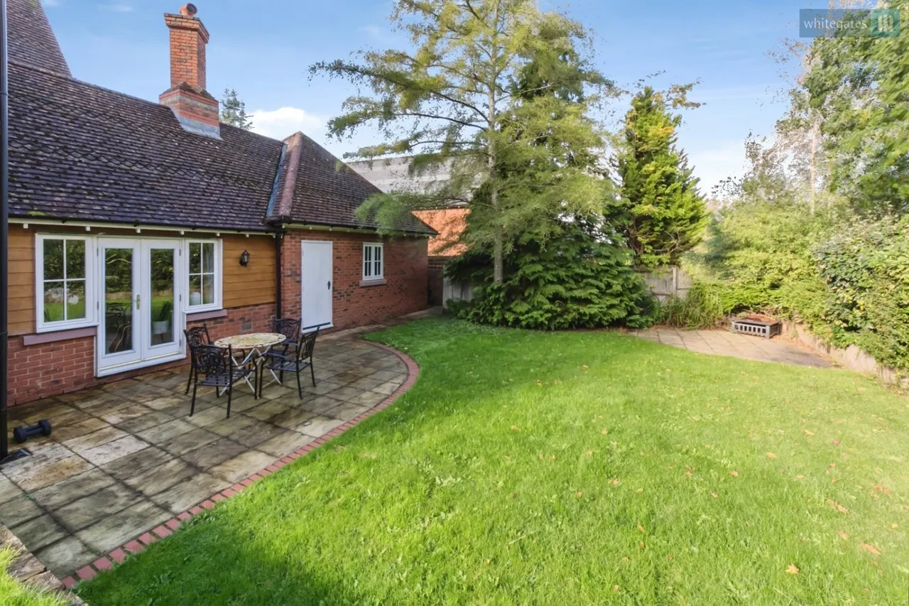 Wychwood Park, Weston, CW2, photo 35