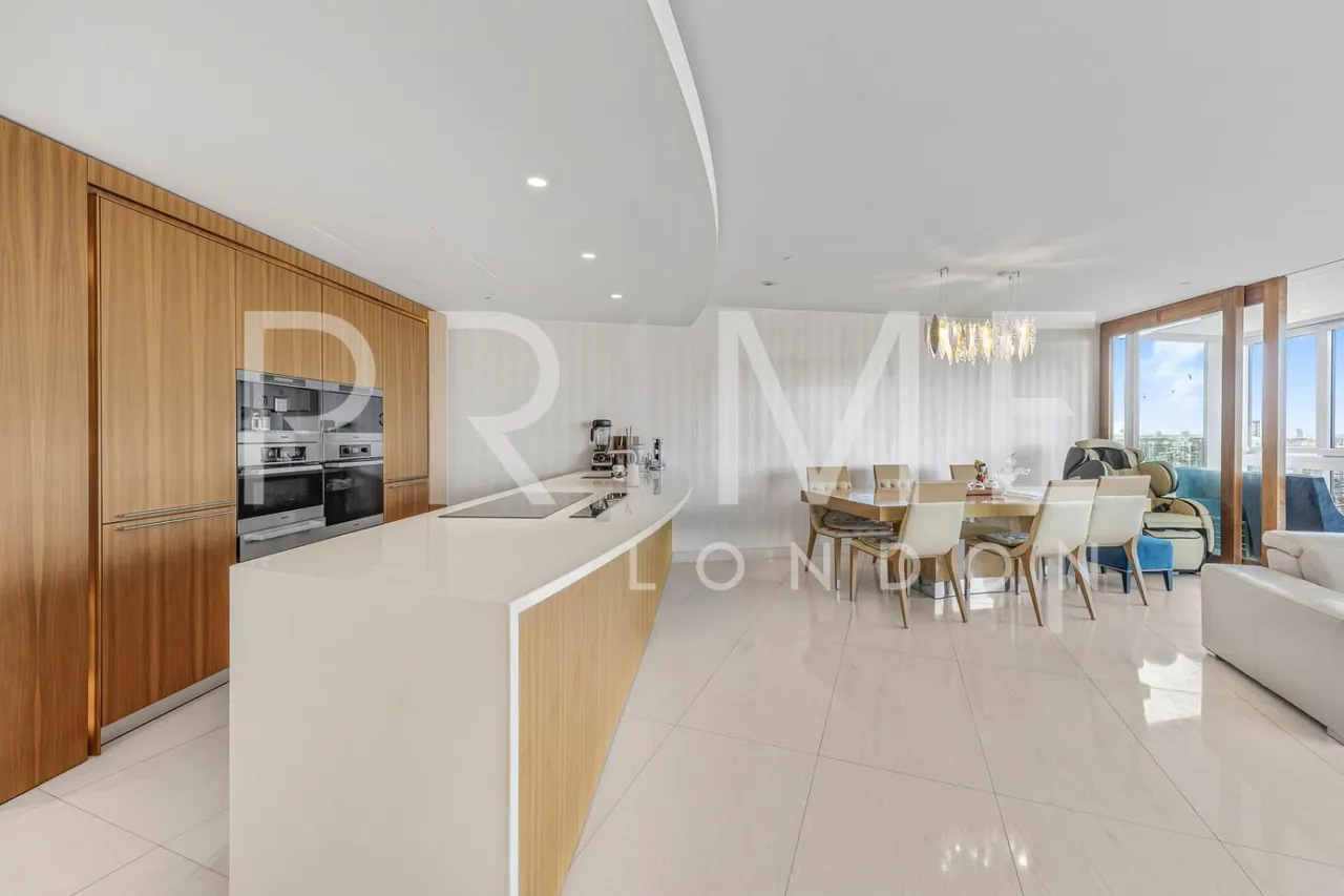 The Tower, One St George Wharf, SW8, photo 6