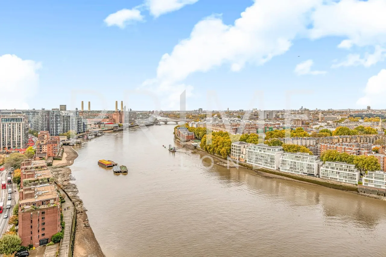 The Tower, One St George Wharf, SW8, photo 5