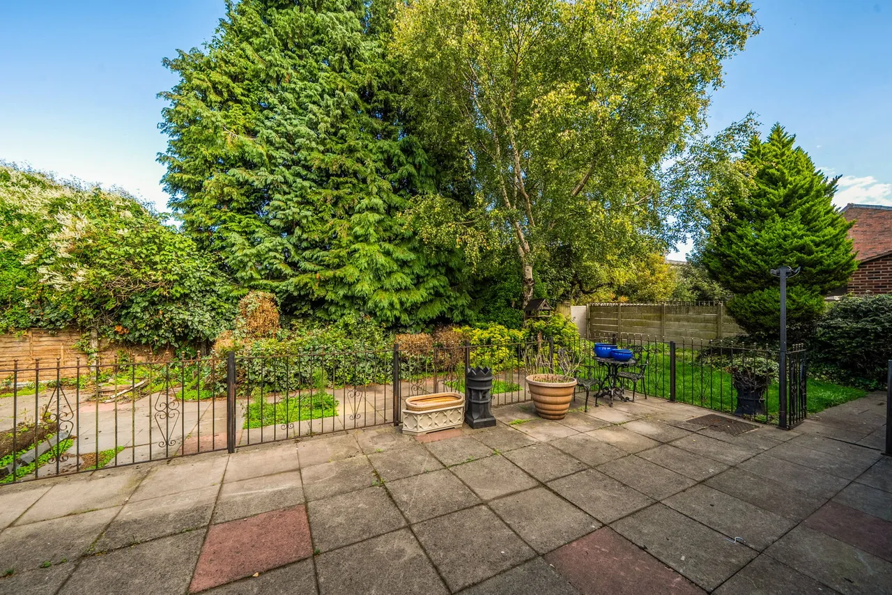 Salop Street, Bilston, WV14, photo 14