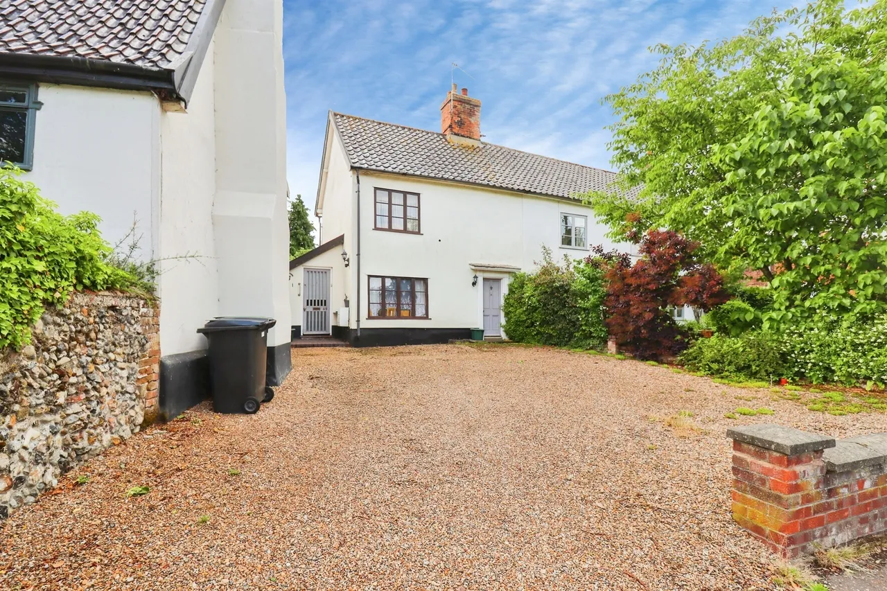 2 bed house for sale — Mount Street, Diss
