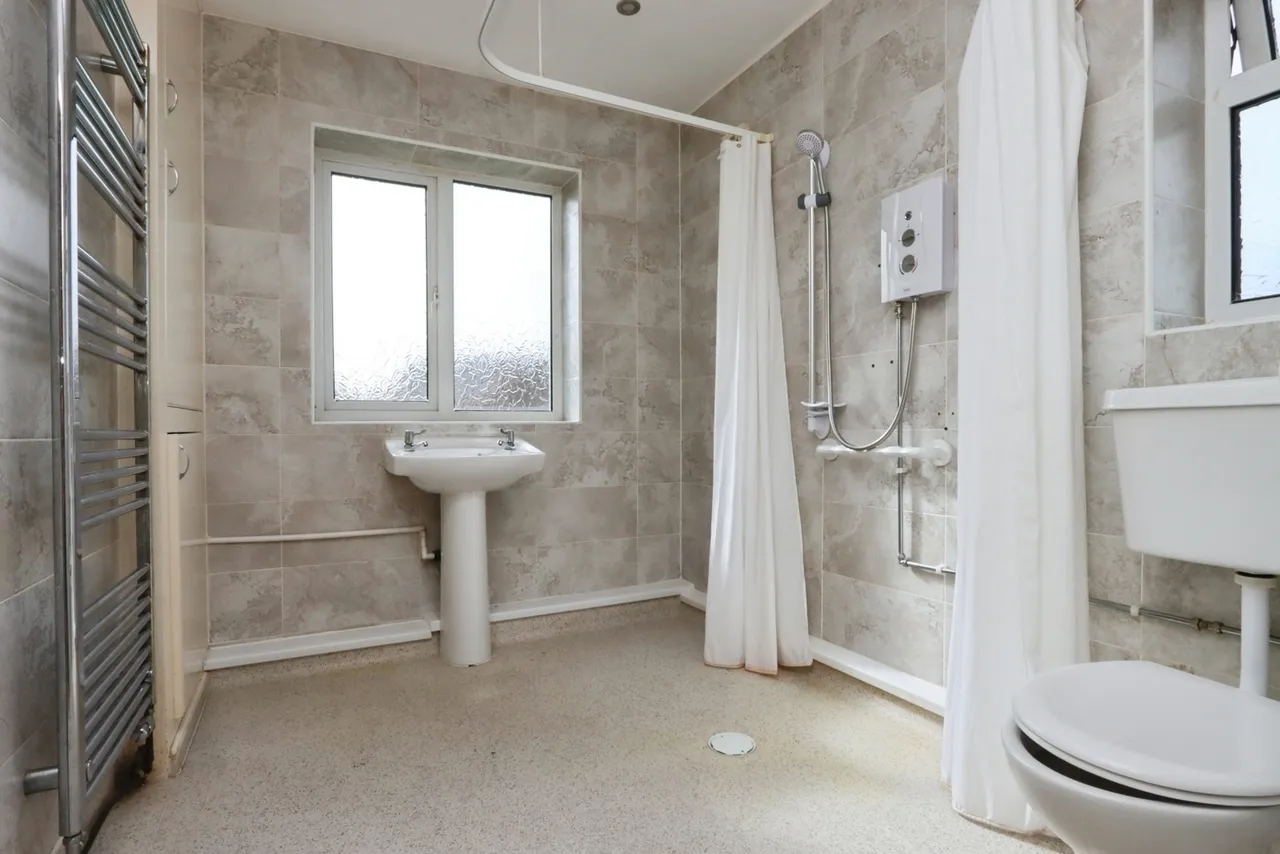 Norton Park View, Sheffield, S8, photo 16