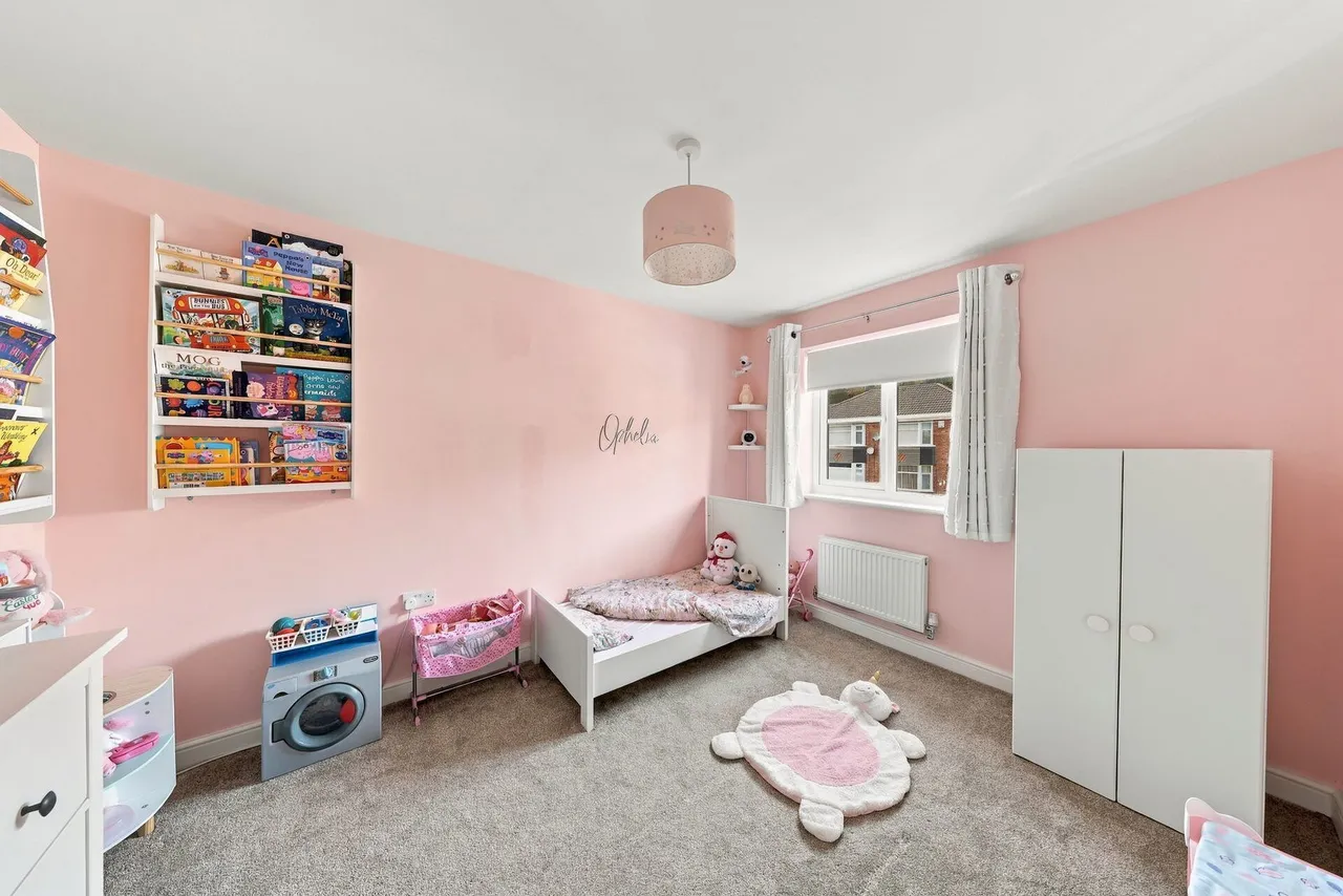 Hurstfield Road, Ellenbrook, M28, photo 18