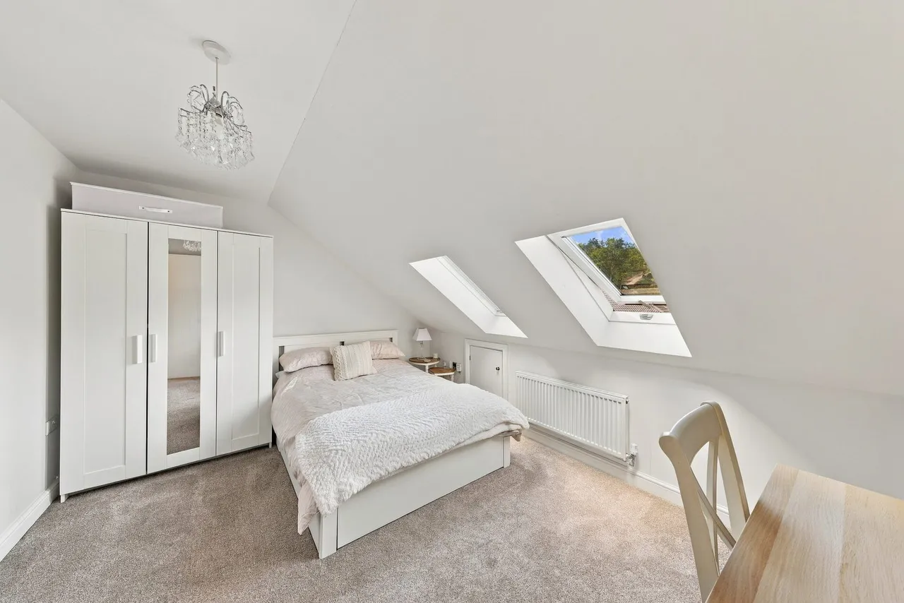 Hurstfield Road, Ellenbrook, M28, photo 19