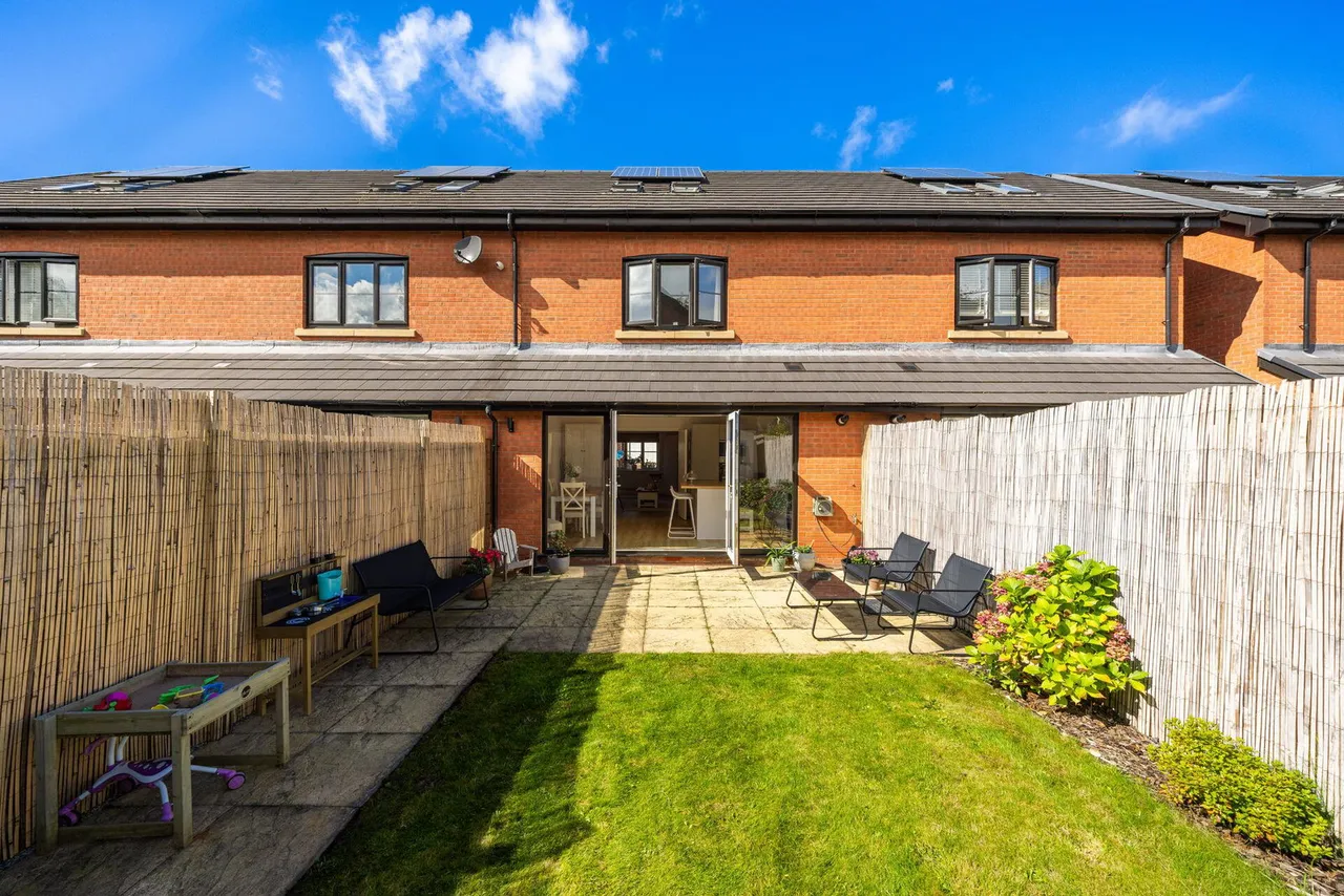 Hurstfield Road, Ellenbrook, M28, photo 24