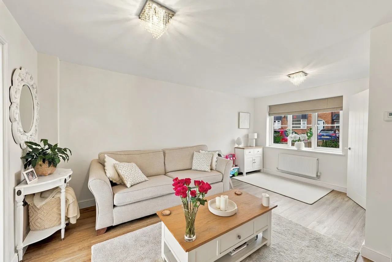 Hurstfield Road, Ellenbrook, M28, photo 10