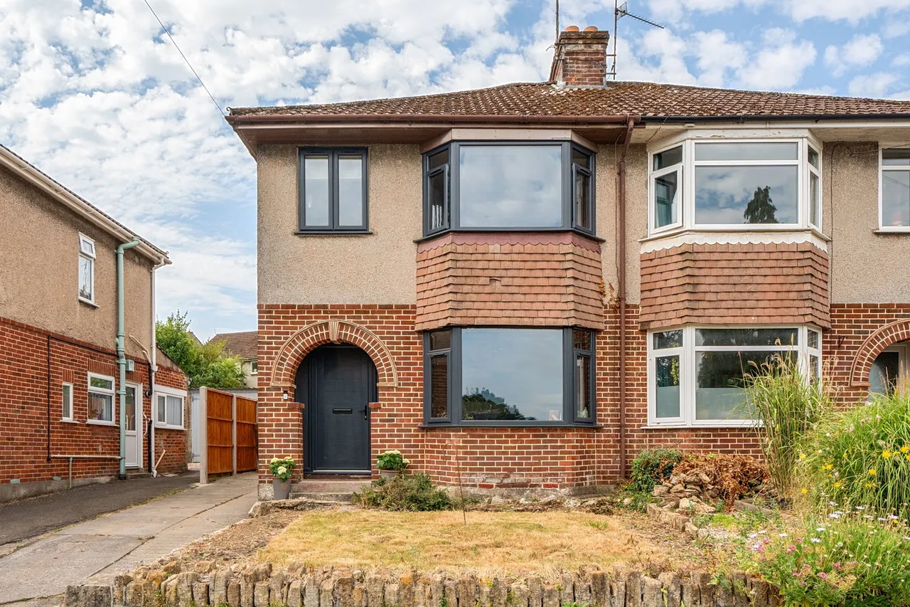 3 bed house for sale, Vallis Road, Frome, BA11