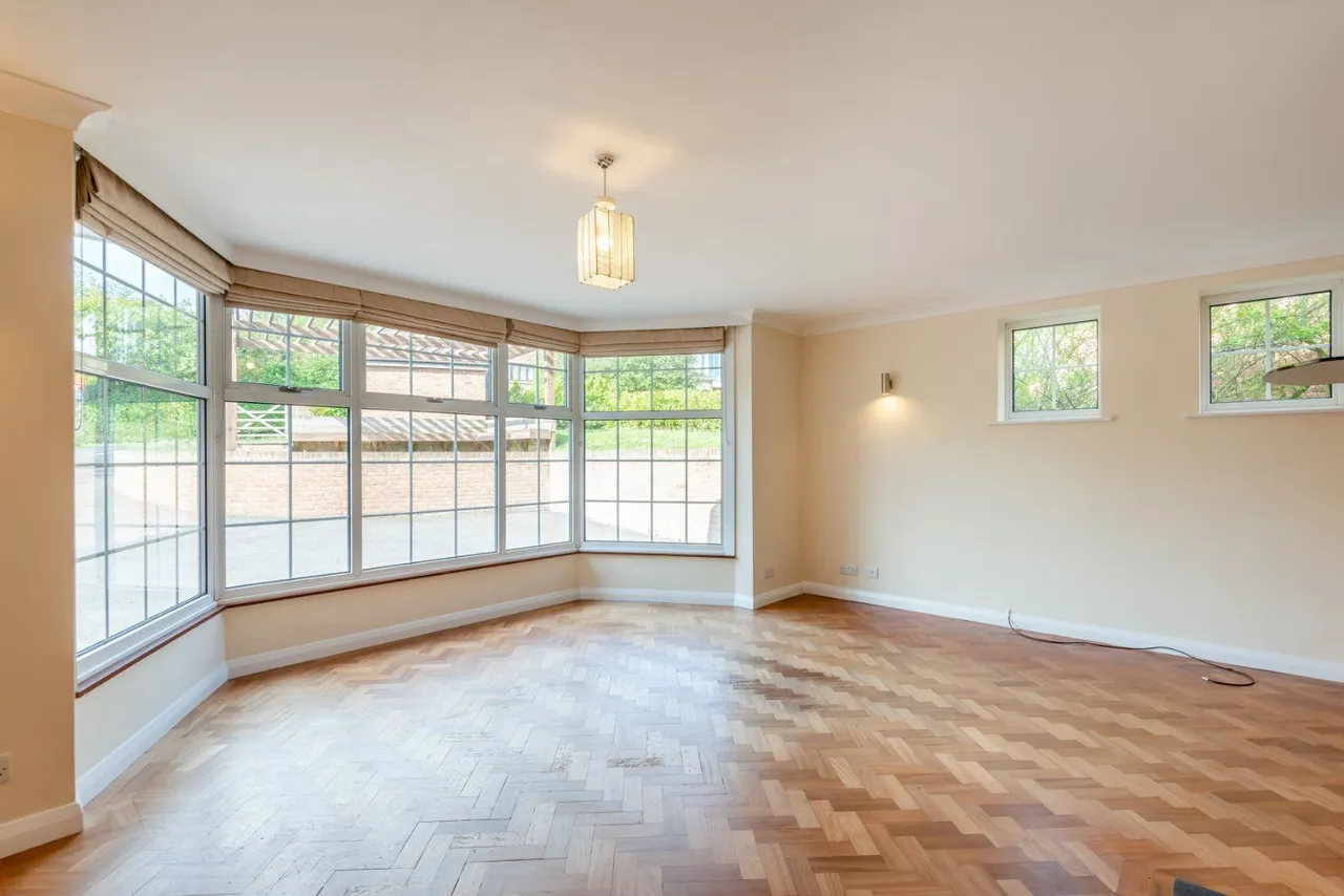 Woodhill Avenue, Gerrards Cross, Buckinghamshire, SL9 8DP, photo 8