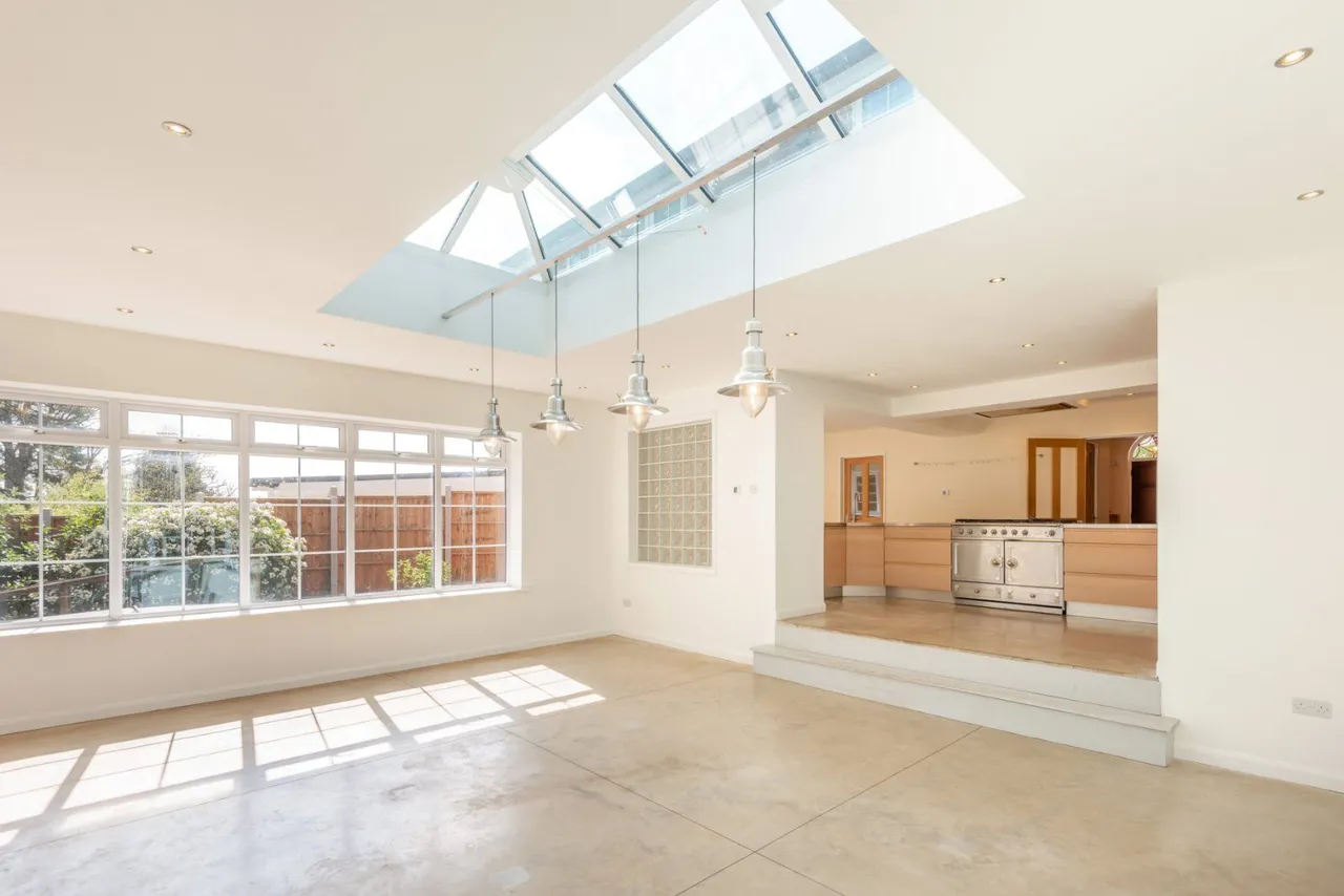 Woodhill Avenue, Gerrards Cross, Buckinghamshire, SL9 8DP, photo 2