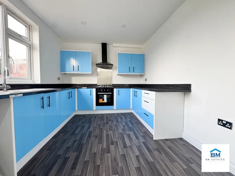Broad Avenue, Leicester, LE5 4PT, photo 3