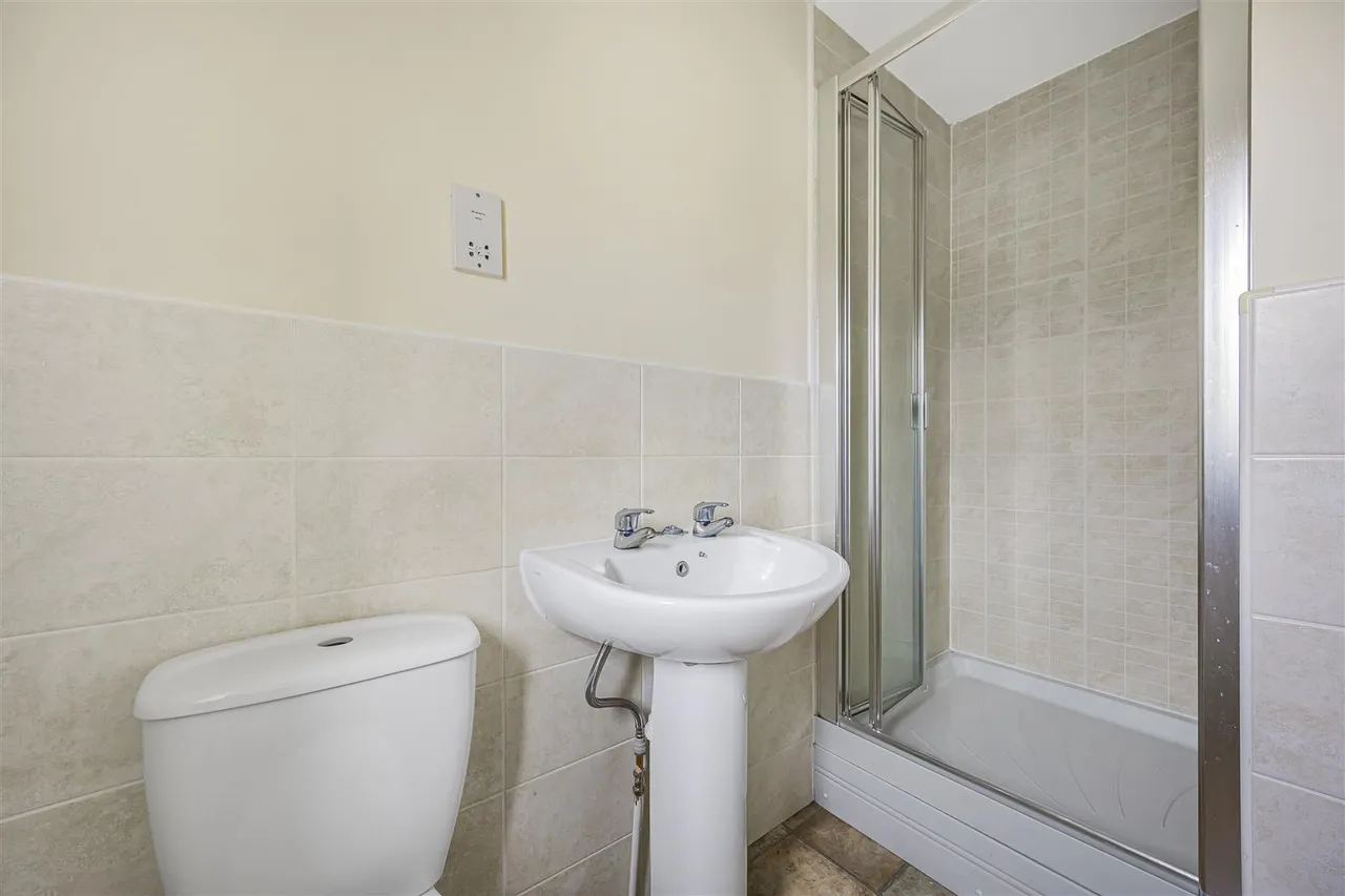 Pippin Grove, Shinfield, RG2, photo 12
