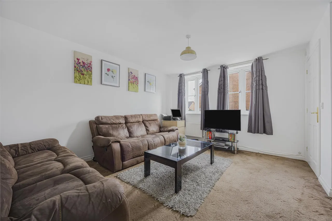 Pippin Grove, Shinfield, RG2, photo 3