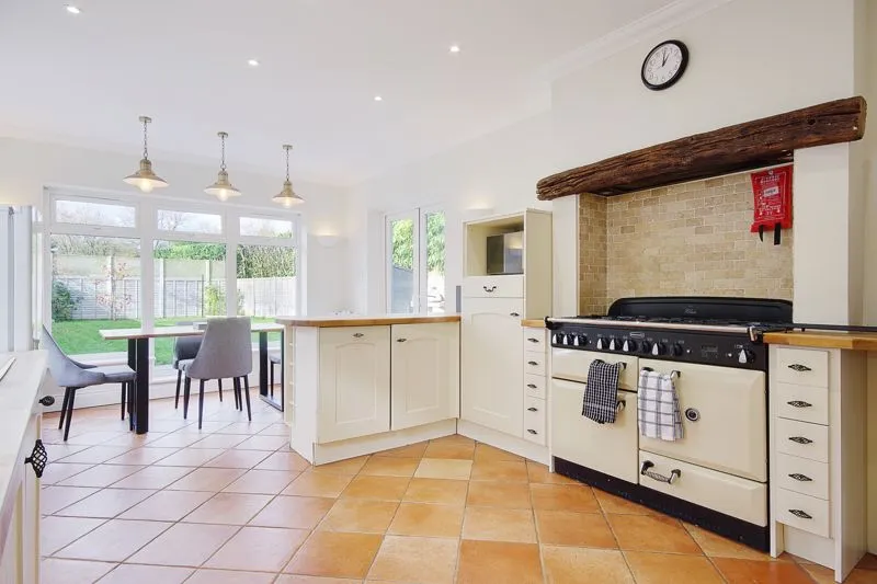 New Road West Parley, Bournemouth BH22 8EA, photo 22