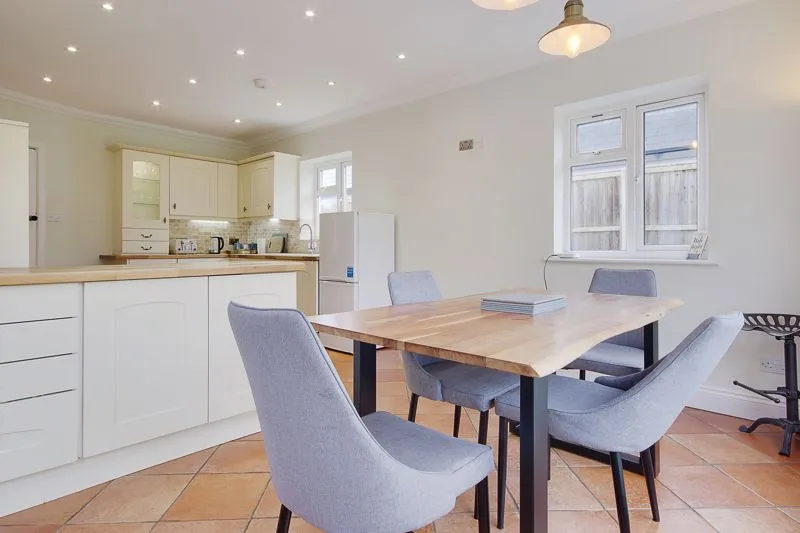 New Road West Parley, Bournemouth BH22 8EA, photo 25
