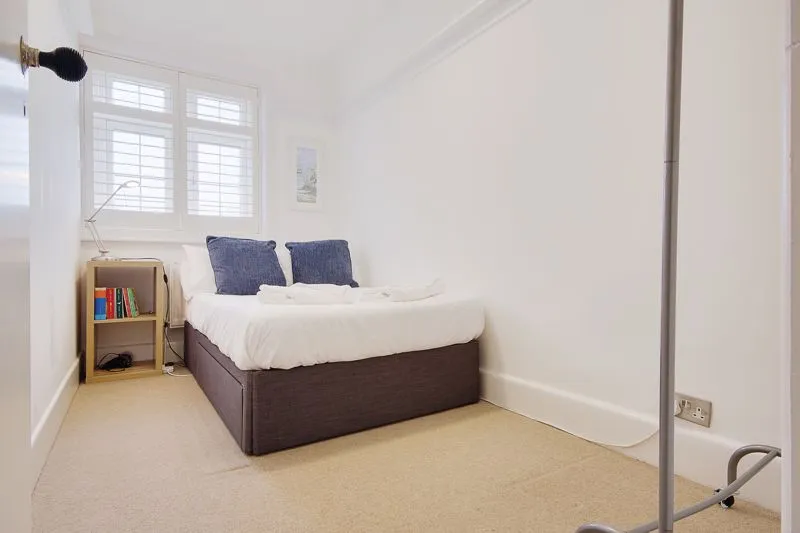 New Road West Parley, Bournemouth BH22 8EA, photo 42