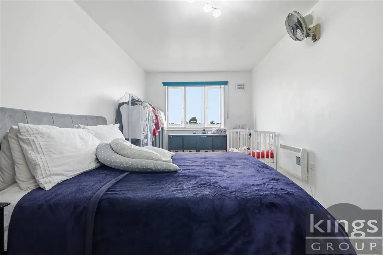 Enstone Road, Enfield London, photo 10