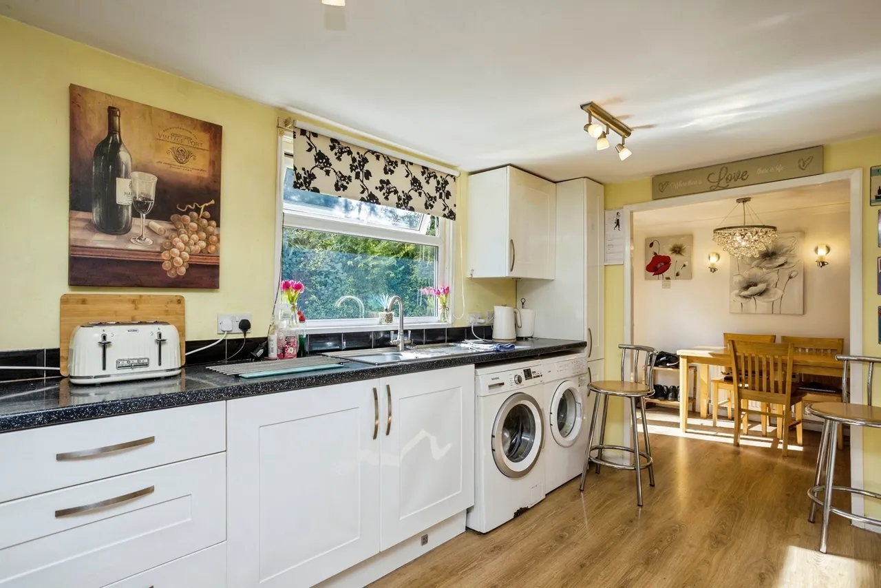 Linnett Close, Turners Hill Park, RH10, photo 14