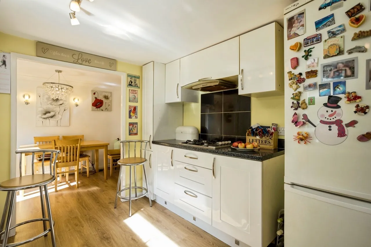 Linnett Close, Turners Hill Park, RH10, photo 16