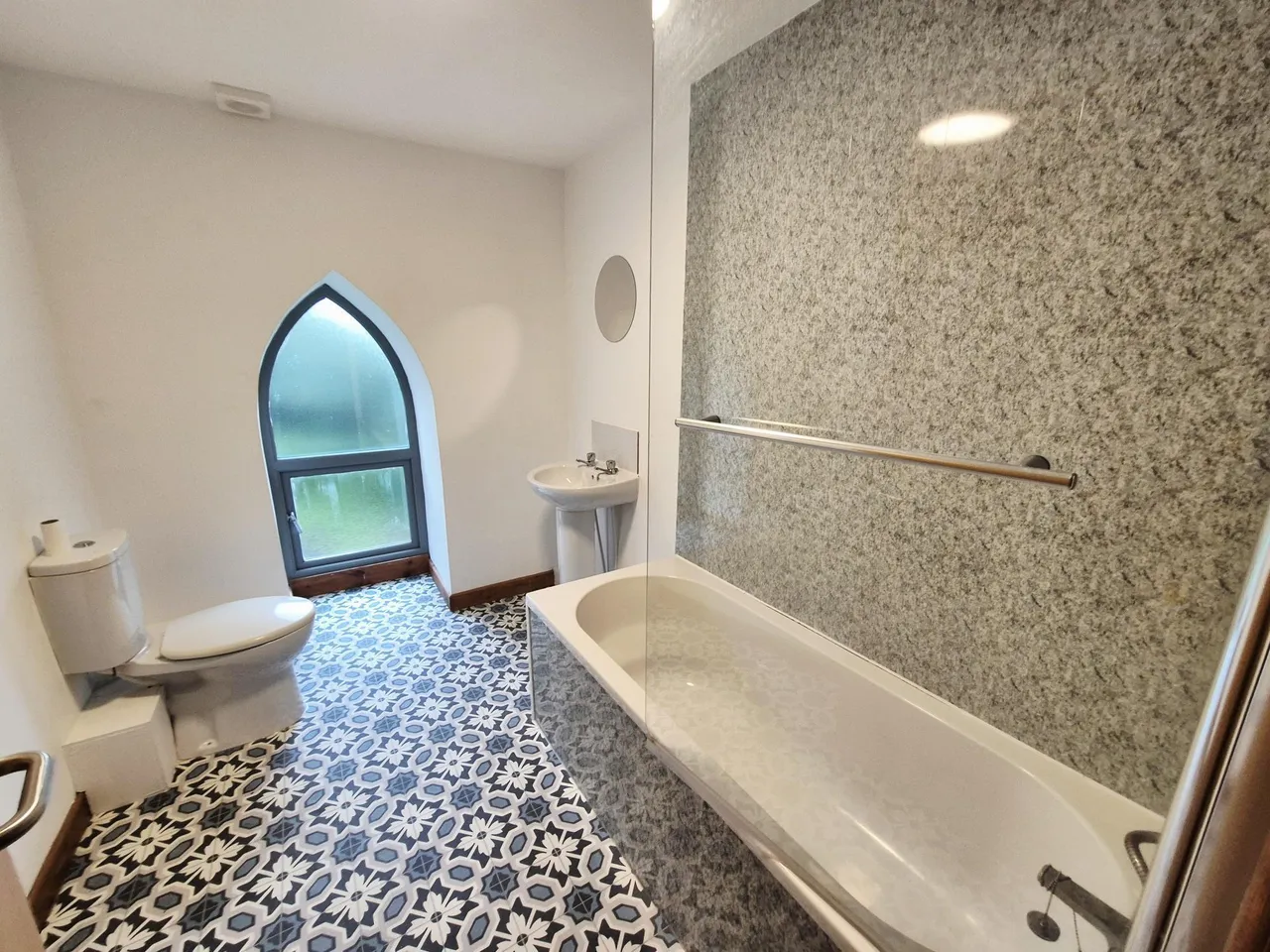 Bangor Road, Penmaenmawr, LL34, photo 5