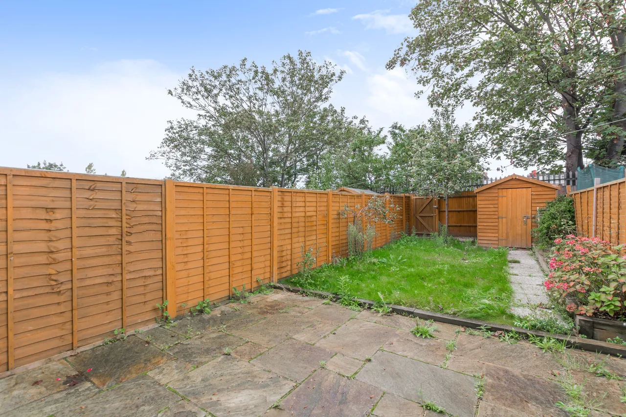 33 Fairthorn Road, London, photo 3