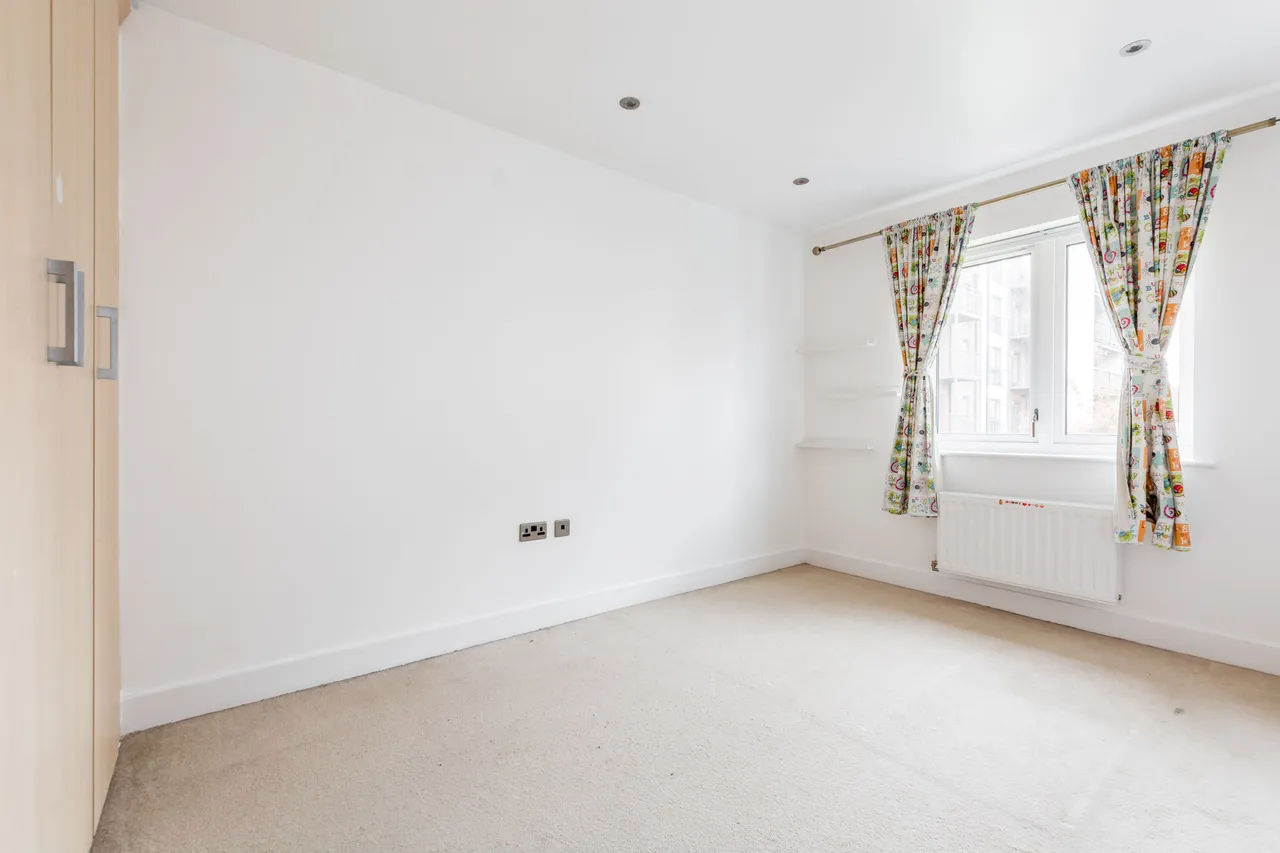 33 Fairthorn Road, London, photo 4
