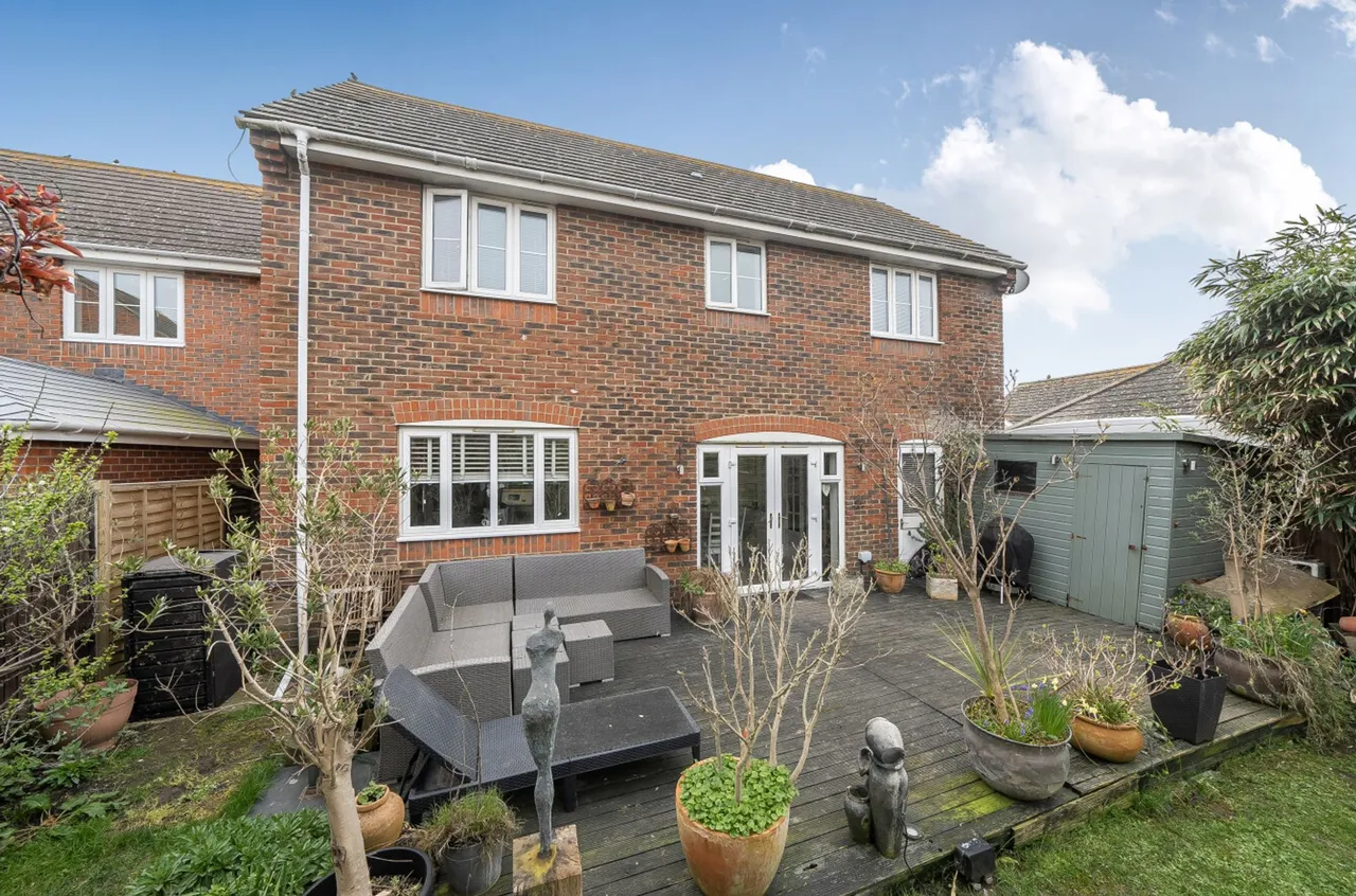 Mere Close, Bracklesham Bay, PO20, photo 22