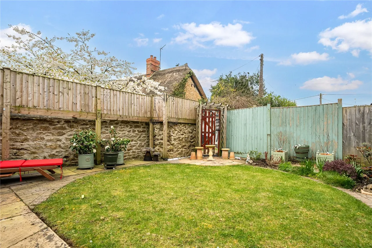Frog Lane, Haselbury Plucknett, Crewkerne, Somerset, TA18 7RT, photo 15