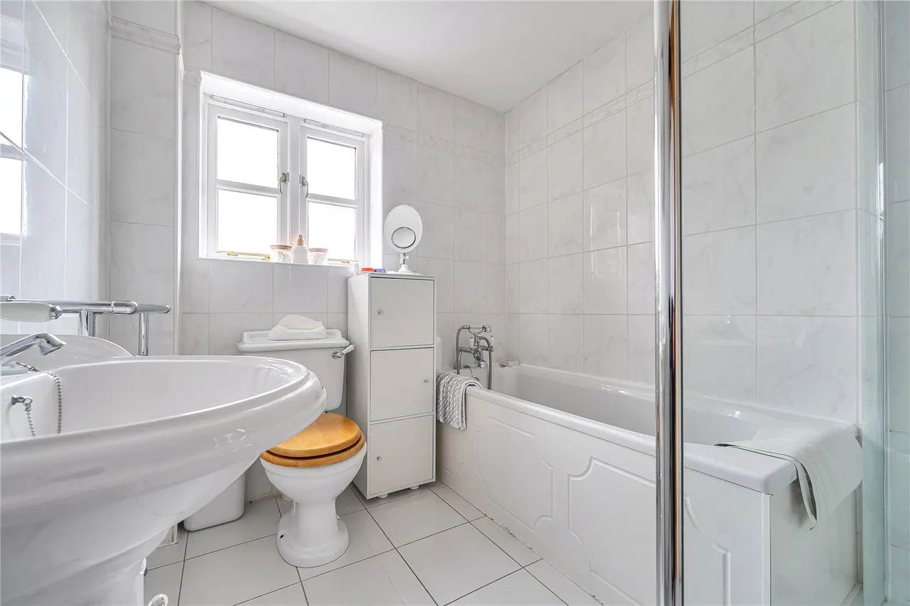 Frog Lane, Haselbury Plucknett, Crewkerne, Somerset, TA18 7RT, photo 14