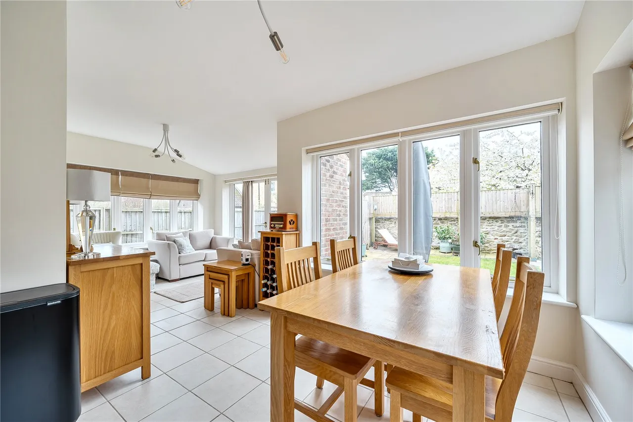 Frog Lane, Haselbury Plucknett, Crewkerne, Somerset, TA18 7RT, photo 2