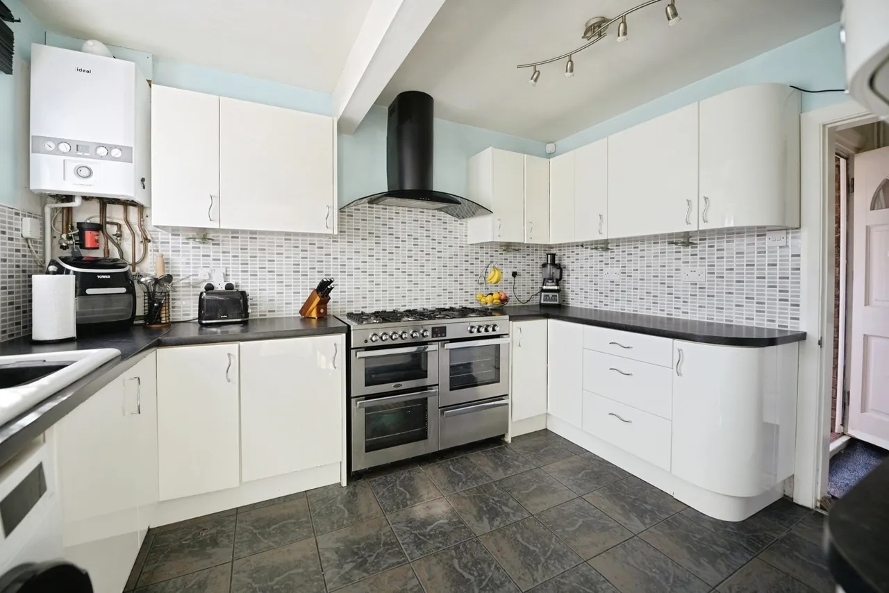 Fullers Close, Romford, RM5, photo 6