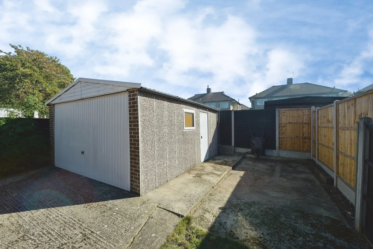 Fullers Close, Romford, RM5, photo 17