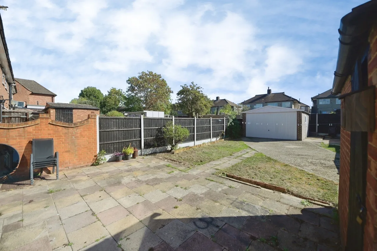 Fullers Close, Romford, RM5, photo 15