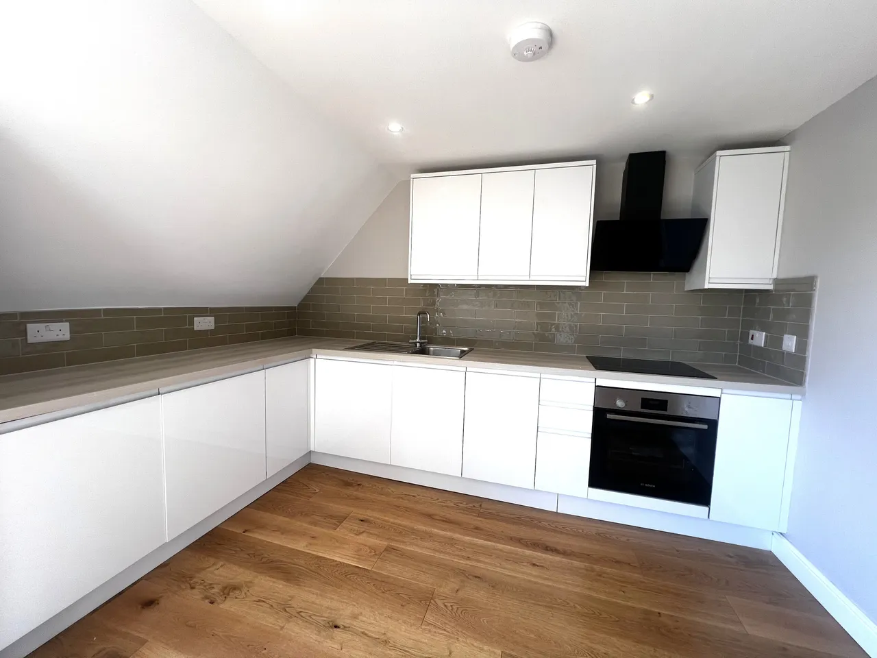 East Park, Crawley, RH10, photo 2
