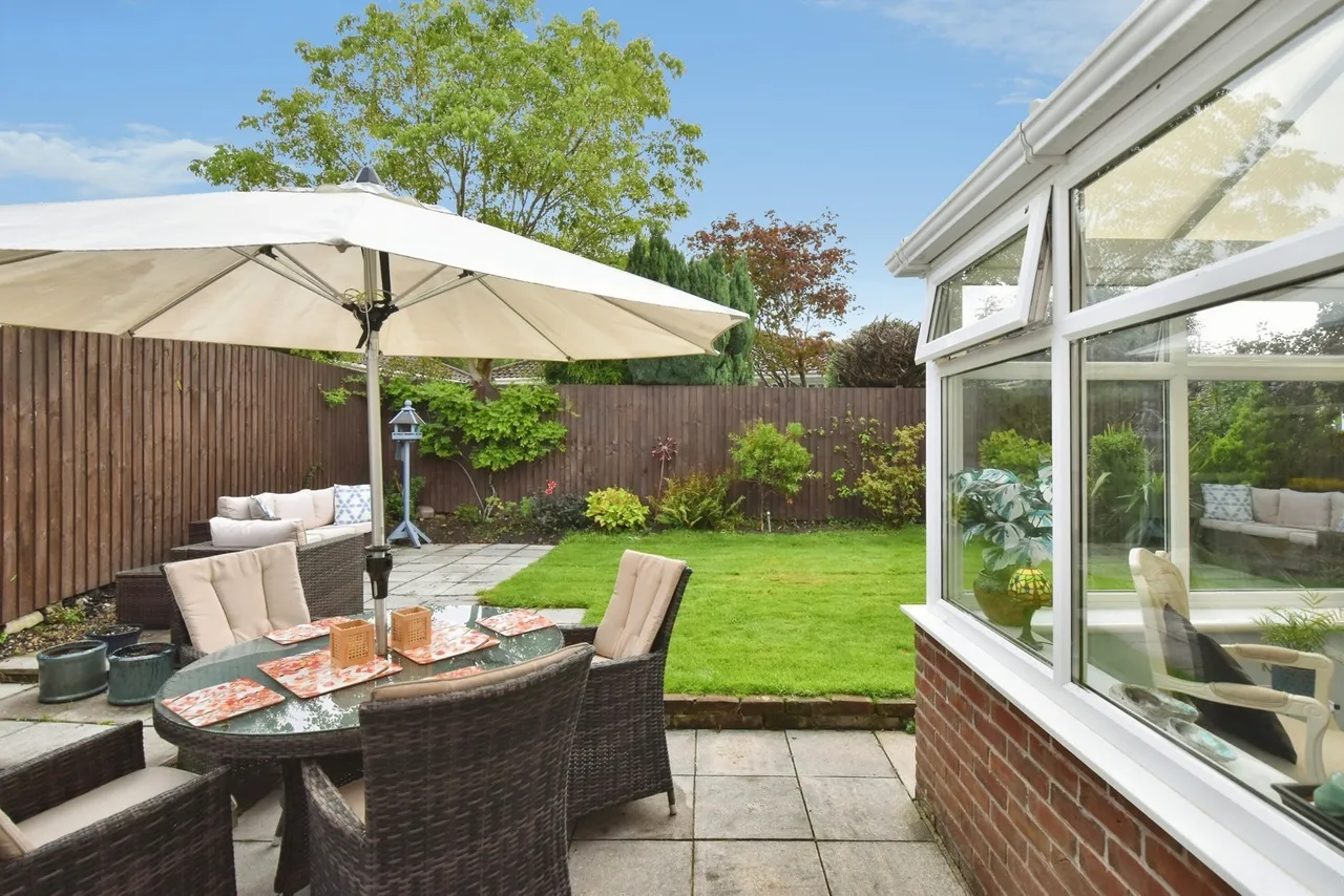 Heol Ceirios, Llandybie, SA18, photo 12