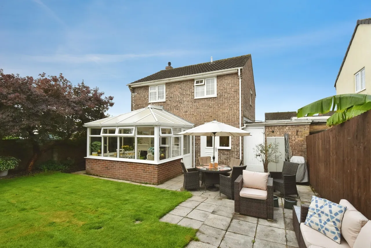 Heol Ceirios, Llandybie, SA18, photo 24