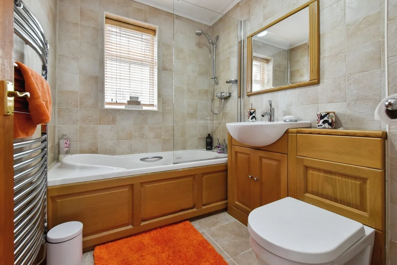 Heol Ceirios, Llandybie, SA18, photo 23