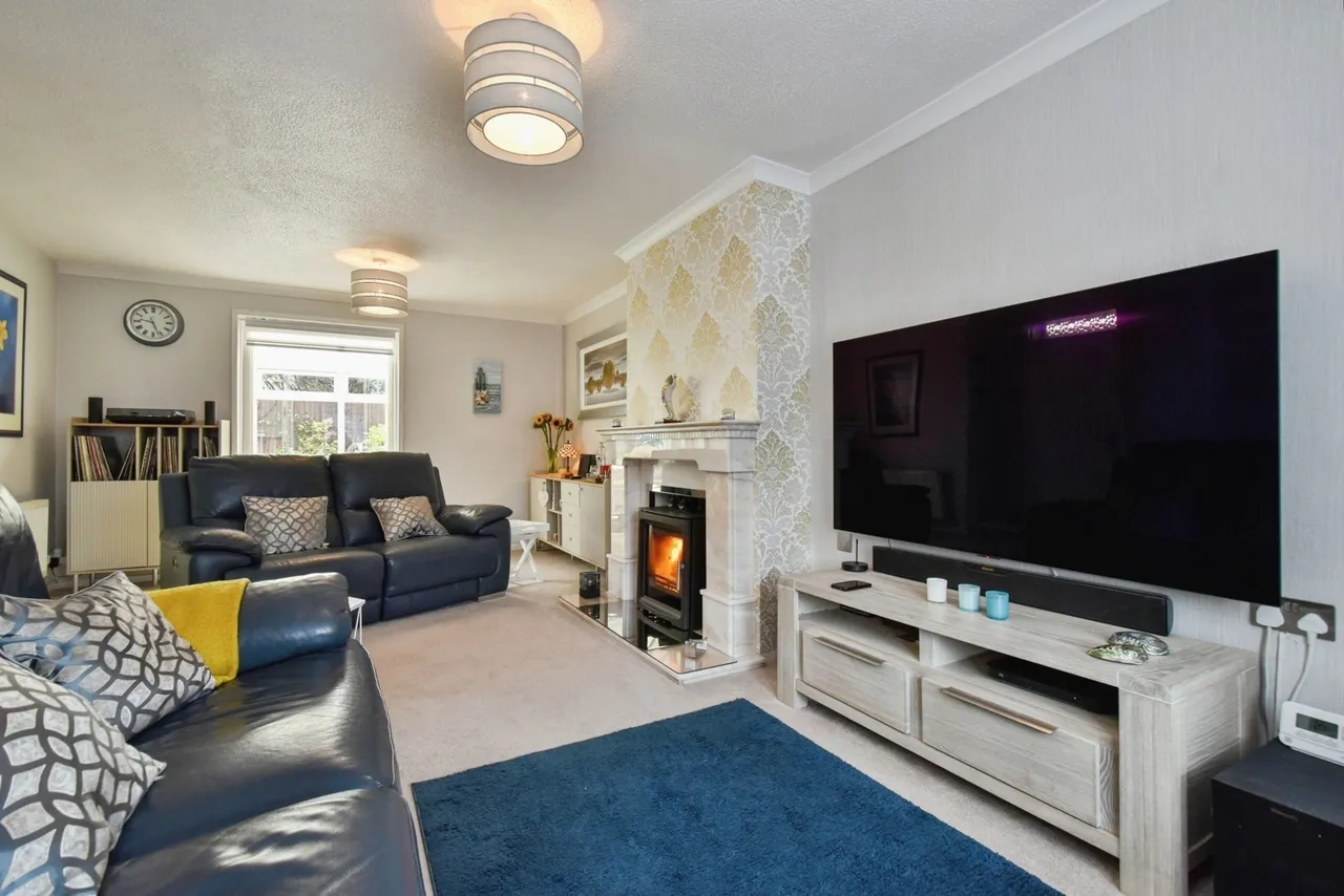 Heol Ceirios, Llandybie, SA18, photo 6