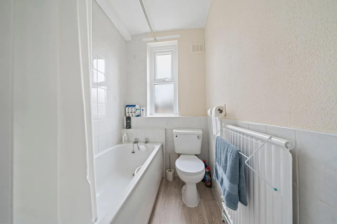 Coronation Street, Ashton-In-Makerfield, WN4, photo 12