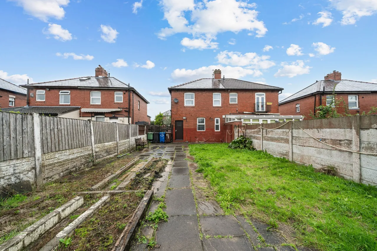 Coronation Street, Ashton-In-Makerfield, WN4, photo 17