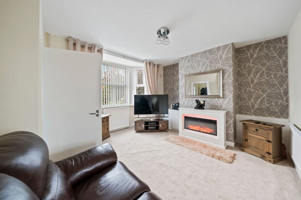 Coronation Street, Ashton-In-Makerfield, WN4, photo 8