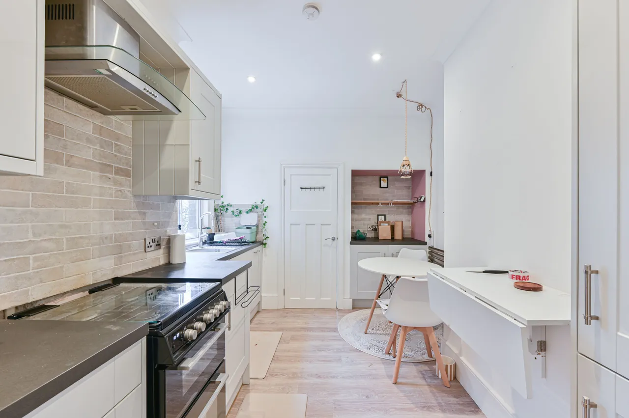 1 bed flat for sale — 77 Danbrook Road, London